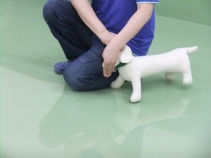 手の動かし方もポイントです！！